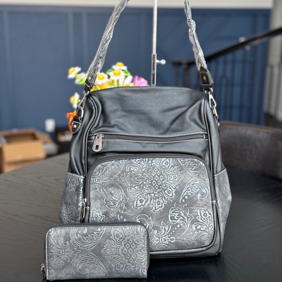 American Bling by Montana West Handbag and Wallet Set NWT - Picture 1 of 7